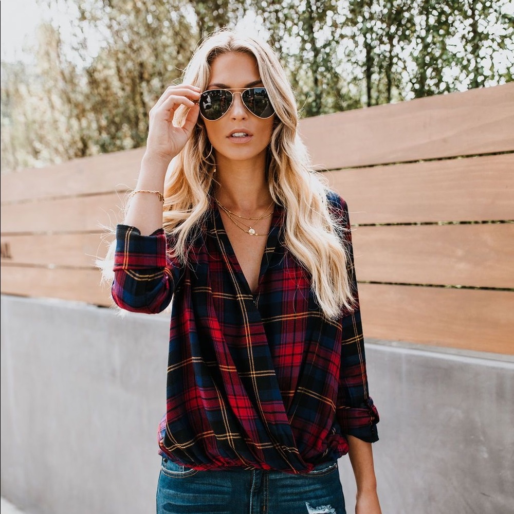 Vici Plaid drape blouse